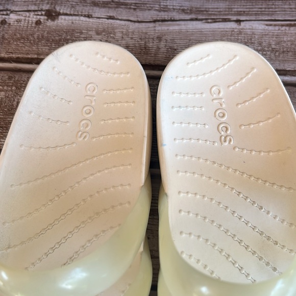 CROCS Women's Sandals in Cream and White Size women’s 7 - Picture 5 of 6